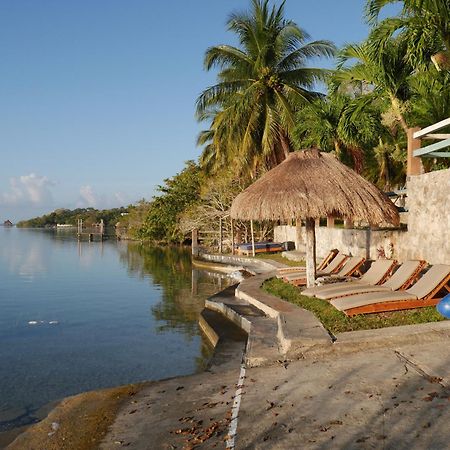 Villa Santuario Lake Front Oasis Бакалар Екстериор снимка