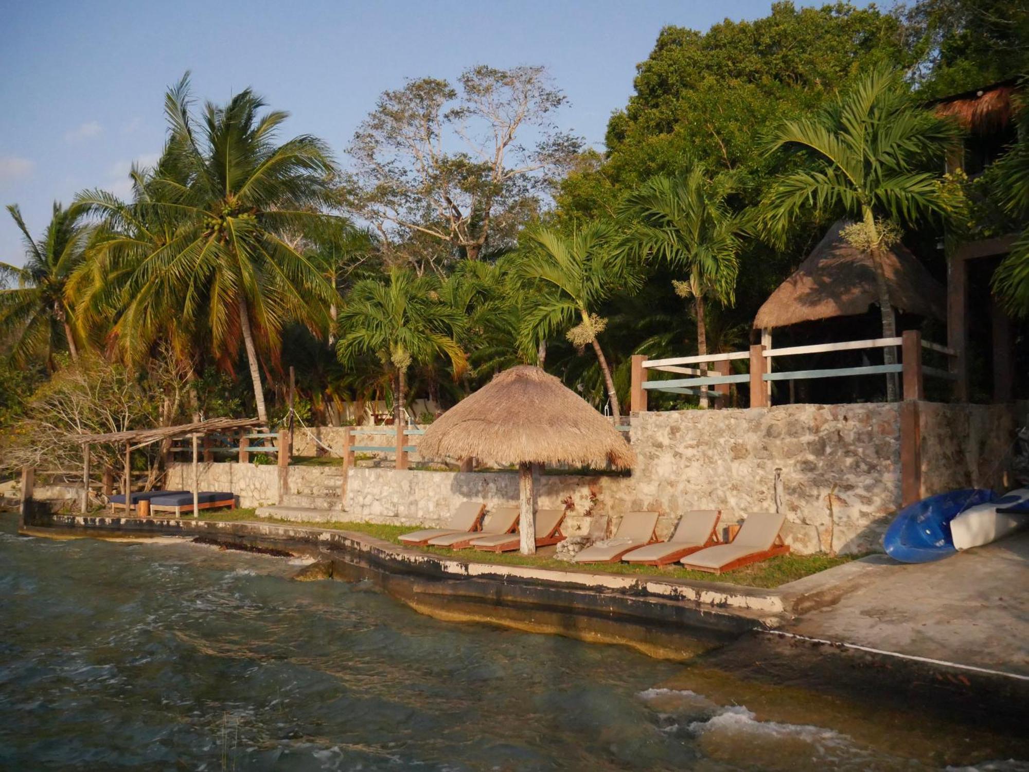 Villa Santuario Lake Front Oasis Бакалар Екстериор снимка