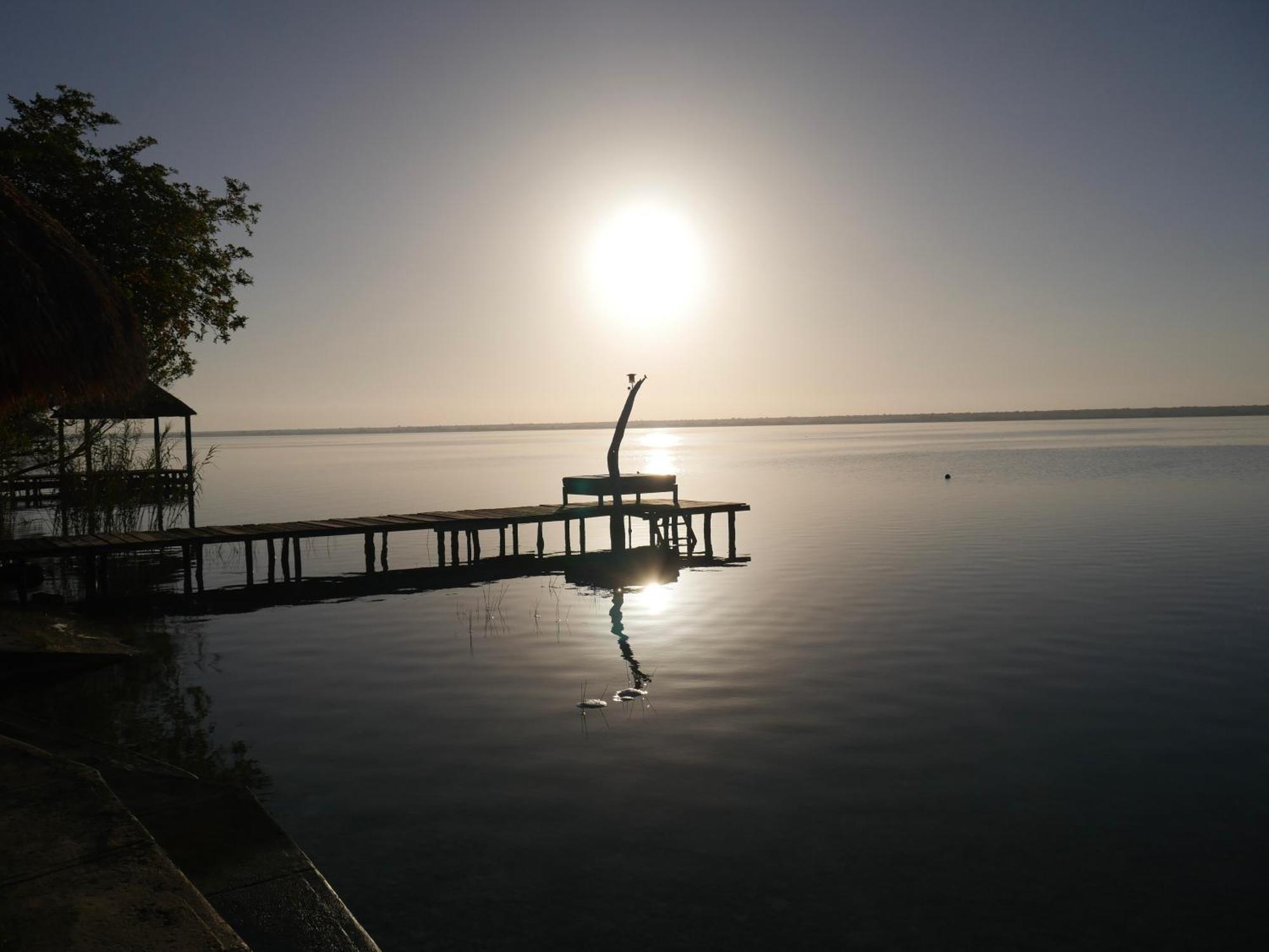 Villa Santuario Lake Front Oasis Бакалар Екстериор снимка